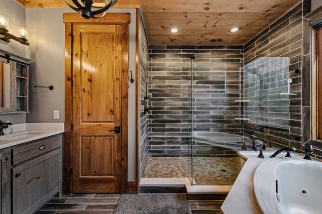 287 Scouts Overlook, Morganton, GA 30560