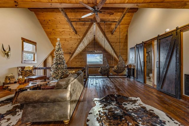 287 Scouts Overlook, Morganton, GA 30560