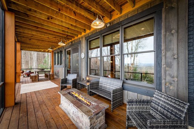 287 Scouts Overlook, Morganton, GA 30560