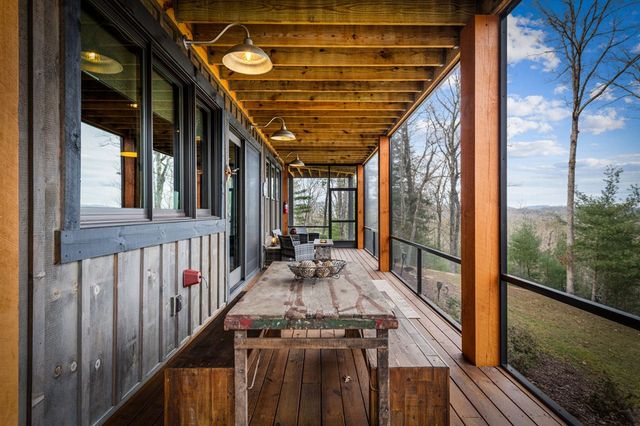 287 Scouts Overlook, Morganton, GA 30560