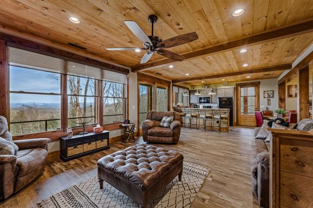 287 Scouts Overlook, Morganton, GA 30560