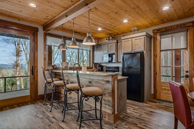 287 Scouts Overlook, Morganton, GA 30560