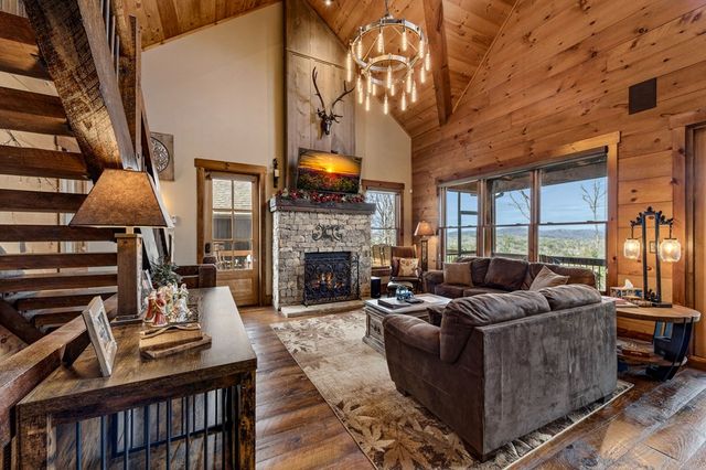 287 Scouts Overlook, Morganton, GA 30560