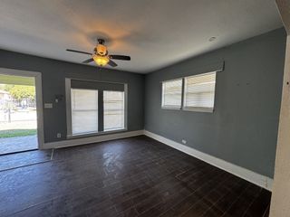 1526 Fairview Avenue, Dallas, TX 75223