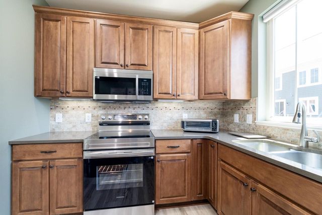 8215 Flagstone Drive, Madison, WI 53719