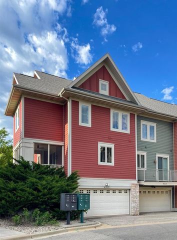 8215 Flagstone Drive, Madison, WI 53719