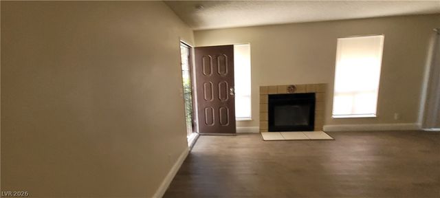 4941 Newport Cove Drive B, Las Vegas, NV 89119