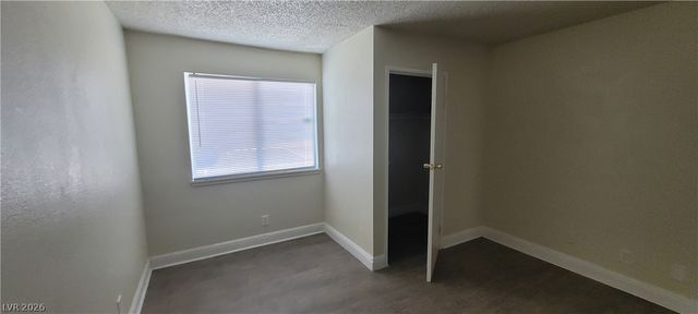 4941 Newport Cove Drive B, Las Vegas, NV 89119