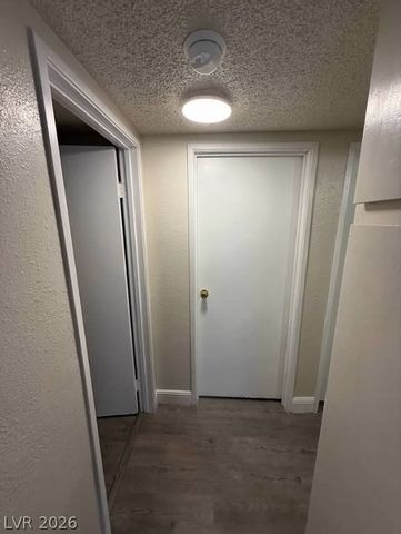 4941 Newport Cove Drive B, Las Vegas, NV 89119