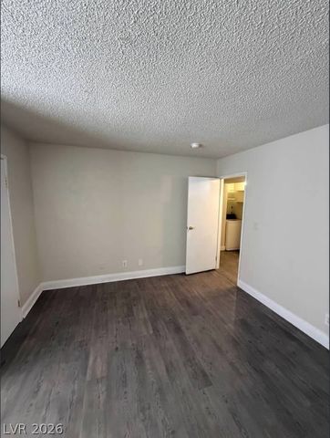 4941 Newport Cove Drive B, Las Vegas, NV 89119