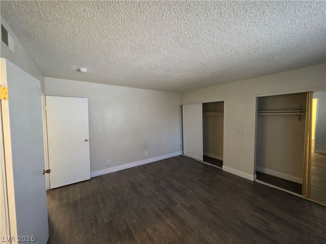 4941 Newport Cove Drive B, Las Vegas, NV 89119