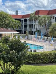 581 Blue Heron Dr 208-B, Hallandale Beach, FL 33009