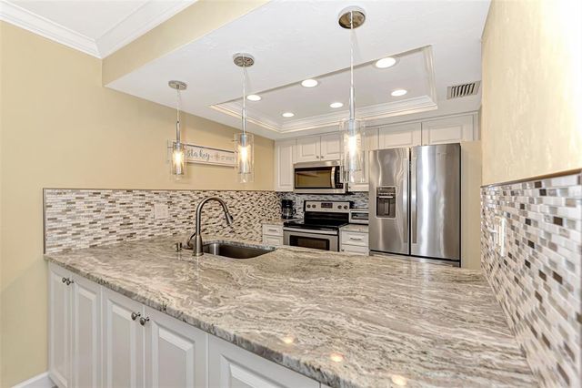 8750 MIDNIGHT PASS ROAD 202, Sarasota, FL 34242