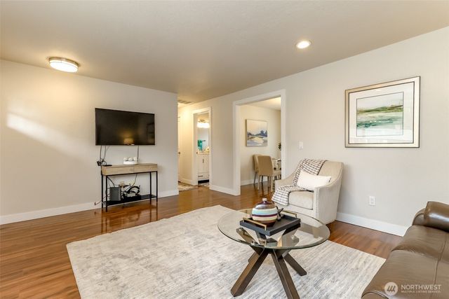 2536 S 365th Place, Federal Way, WA 98003