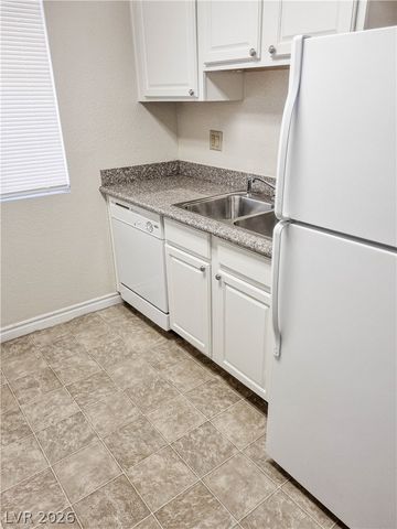 5160 Indian River Drive 346, Las Vegas, NV 89103