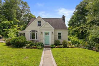 5 Rabbit Lane, Brookfield, CT 06804