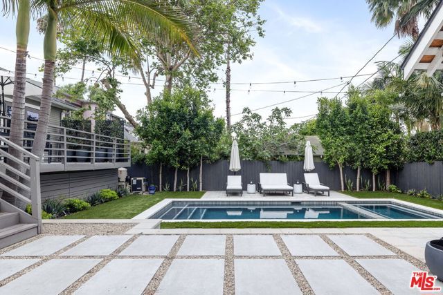1617 N Vista Street, Los Angeles, CA 90046