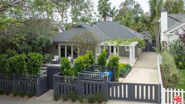 1617 N Vista Street, Los Angeles, CA 90046