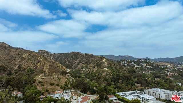 1617 N Vista Street, Los Angeles, CA 90046