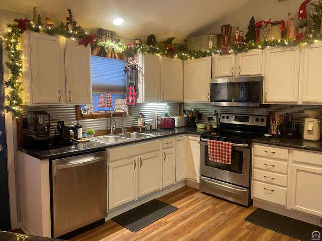 4430 SE Truman AVE, Topeka, KS 66609