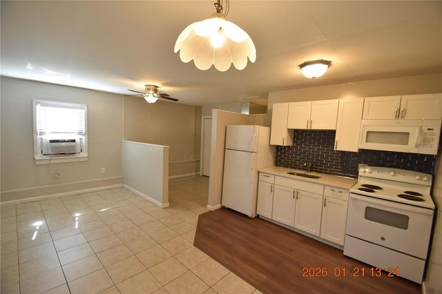 3021 6TH AVENUE N, St Petersburg, FL 33713