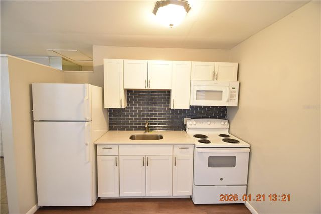 3021 6TH AVENUE N, St Petersburg, FL 33713