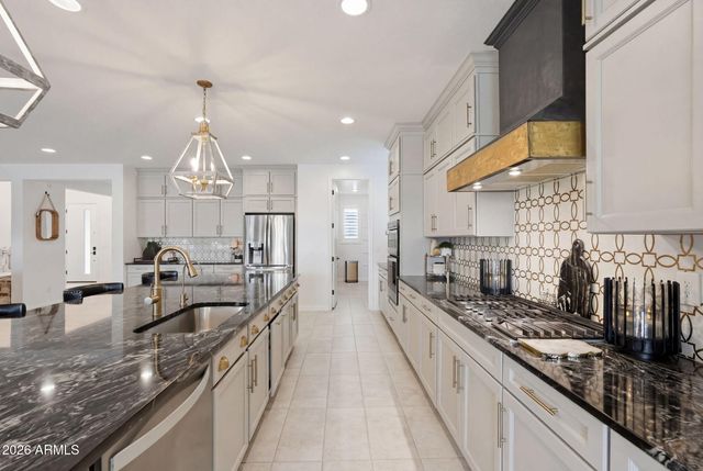 22607 E RUSSET Road, Queen Creek, AZ 85142