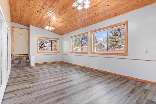 3206 63rd Avenue N, Brooklyn Center, MN 55429