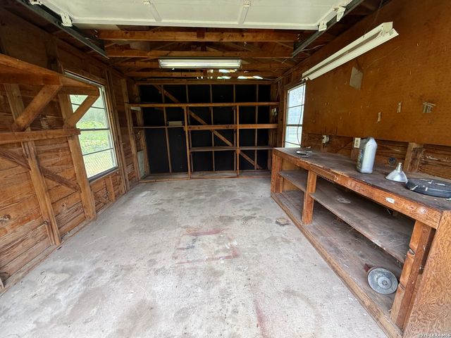 4519 Creekmoor Dr, San Antonio, TX 78220