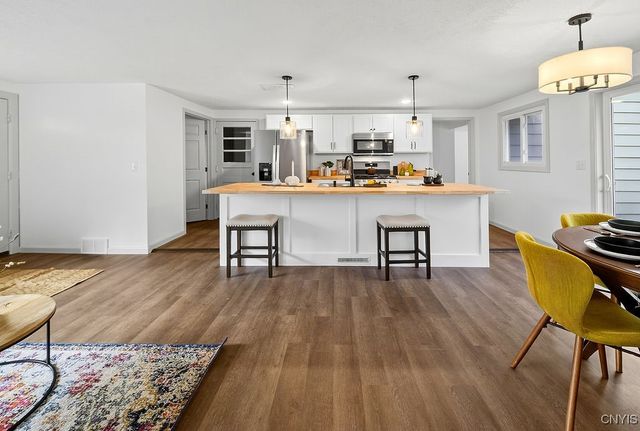 105 Florida Road South, Salina, NY 13211