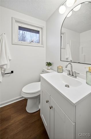 105 Florida Road South, Salina, NY 13211