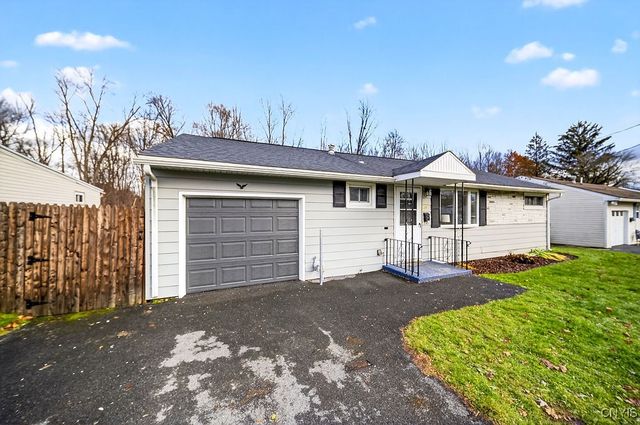 105 Florida Road South, Salina, NY 13211