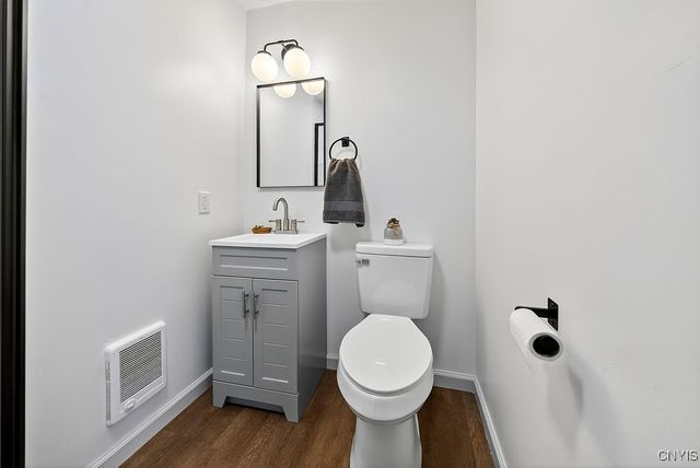 105 Florida Road South, Salina, NY 13211