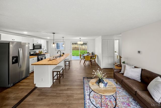 105 Florida Road South, Salina, NY 13211