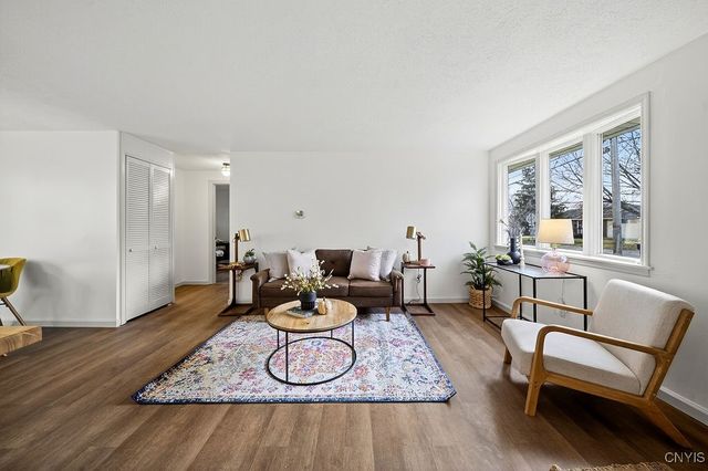 105 Florida Road South, Salina, NY 13211