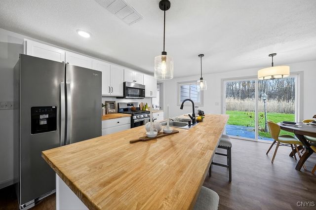 105 Florida Road South, Salina, NY 13211