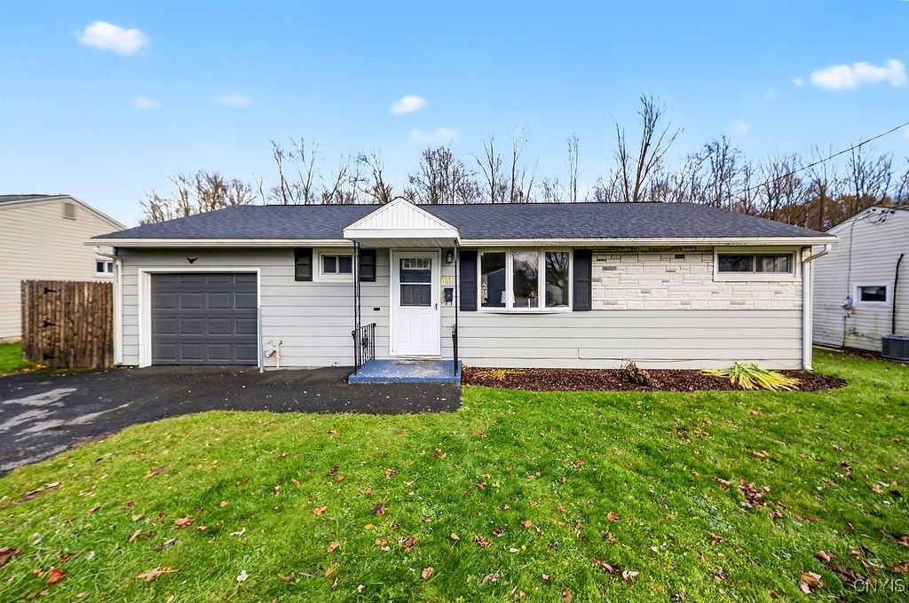 105 Florida Road South, Salina, NY 13211