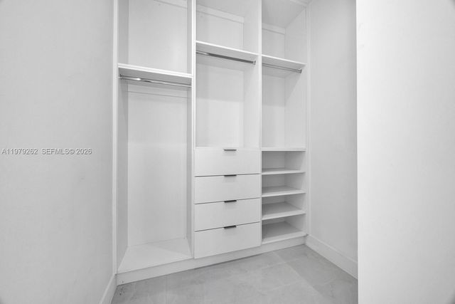 472 S Royal Poinciana Blvd, Miami Springs, FL 33166