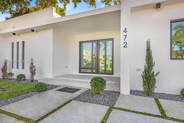 472 S Royal Poinciana Blvd, Miami Springs, FL 33166