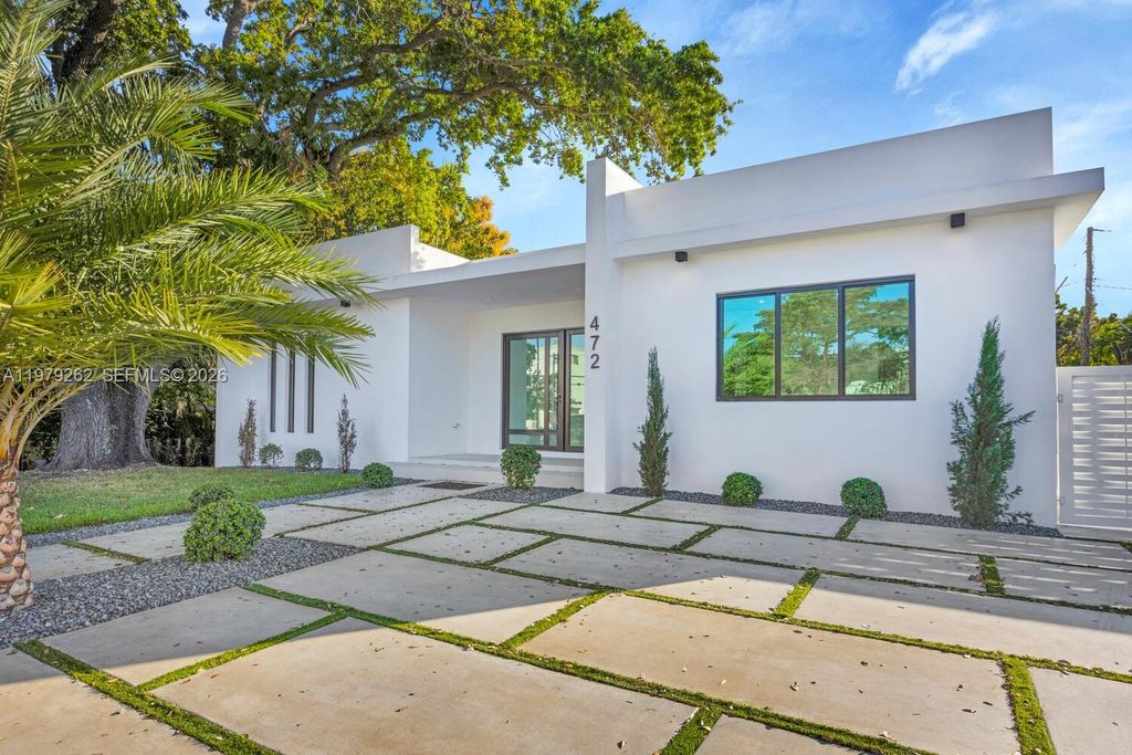 472 S Royal Poinciana Blvd, Miami Springs, FL 33166