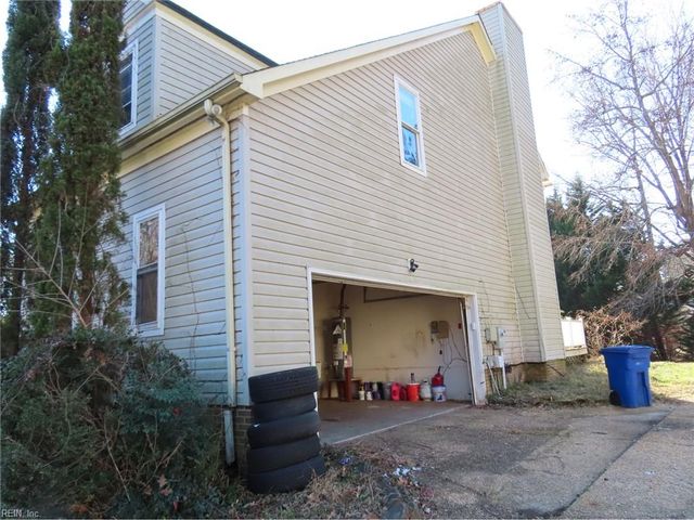 318 Dunnavant LN, Newport News, VA 23606