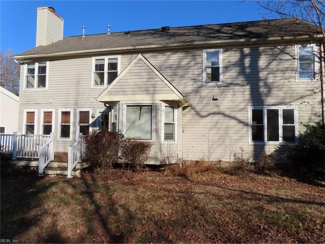 318 Dunnavant LN, Newport News, VA 23606