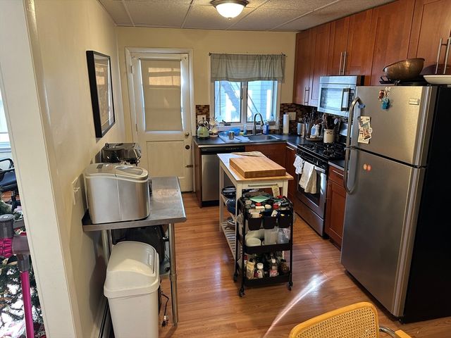 110 Thurston 4, Somerville, MA 02145
