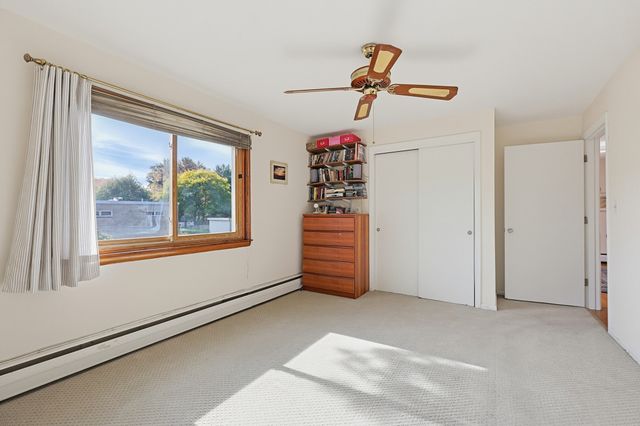 22 Jacqueline Rd D, Waltham, MA 02452