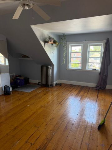 430 Centre St. 2, Boston, MA 02130