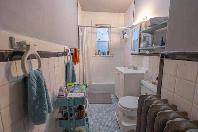 430 Centre St. 2, Boston, MA 02130