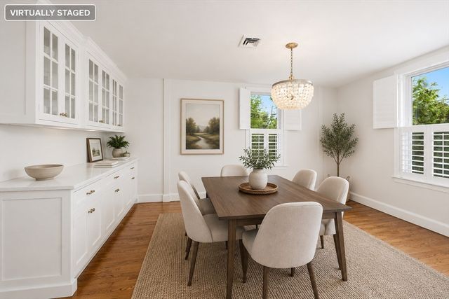 20 Ocean Ave 4, Marblehead, MA 01945