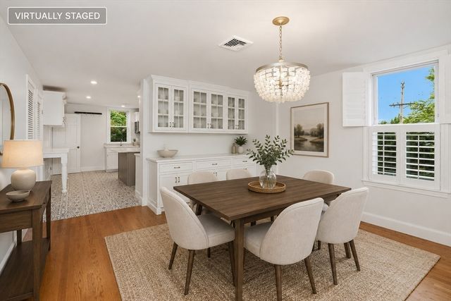 20 Ocean Ave 4, Marblehead, MA 01945