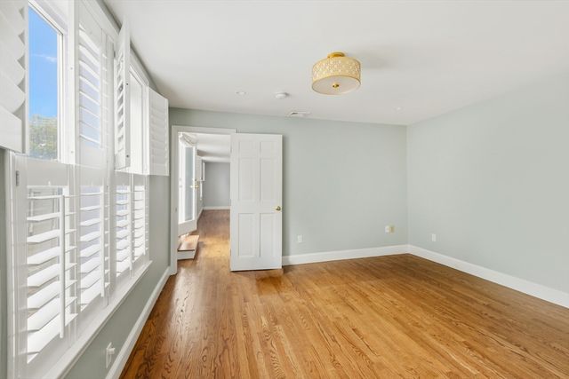 20 Ocean Ave 4, Marblehead, MA 01945