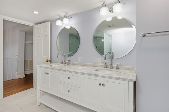 20 Ocean Ave 4, Marblehead, MA 01945